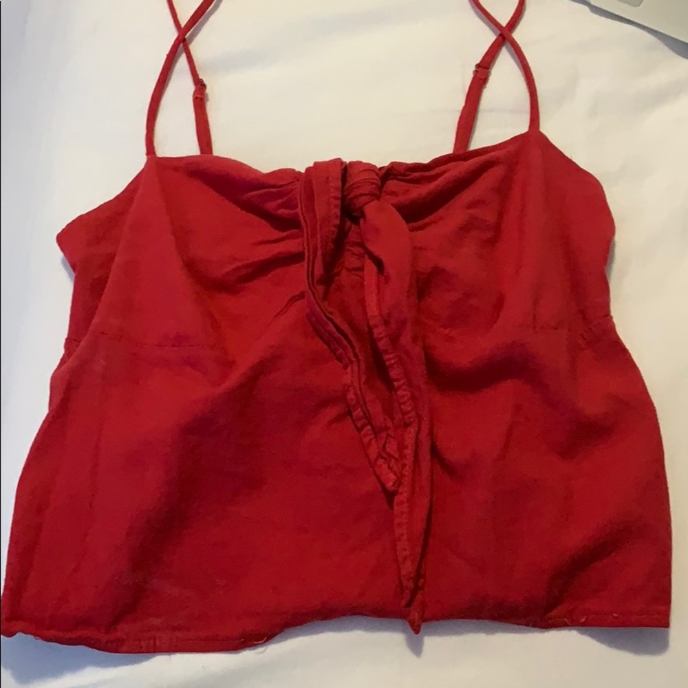Brandy Melville red tie front top EUC